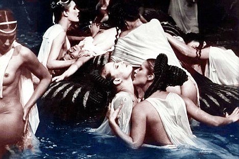 article-0-06aa1f4f000005dc-669_468x312