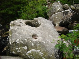 hole-stone-1