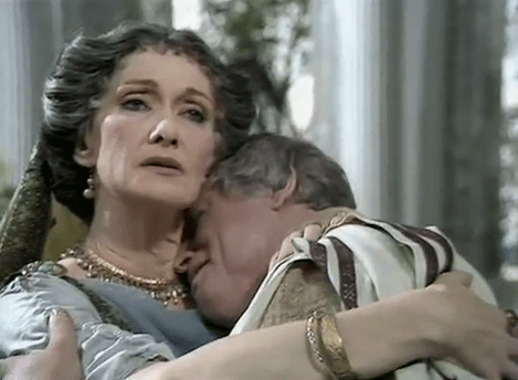 Brian_Blessed_and_Siân_Phillips_as_Augustus_and_Livia